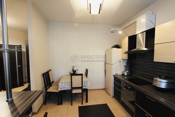 Продам однокомнатную (1-комн.) квартиру, Петрозаводская ул, 15к5, Москва г