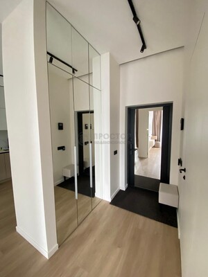Продам двухкомнатную (2-комн.) квартиру, Никитинская ул, 10, Москва г