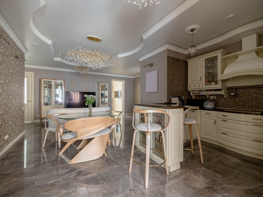 Продам многокомнатную квартиру, Маломосковская ул, 14, Москва г