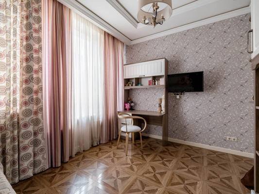 Продам многокомнатную квартиру, Маломосковская ул, 14, Москва г