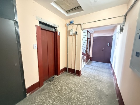 Продам однокомнатную (1-комн.) квартиру, Тепличная ул, 2, Воронеж г