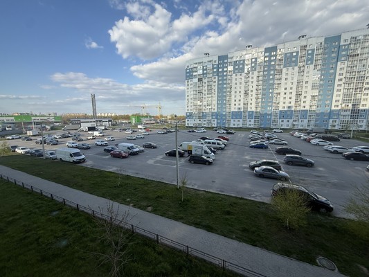 Продам однокомнатную (1-комн.) квартиру, Адмирала Чурсина ул, 8, Воронеж г