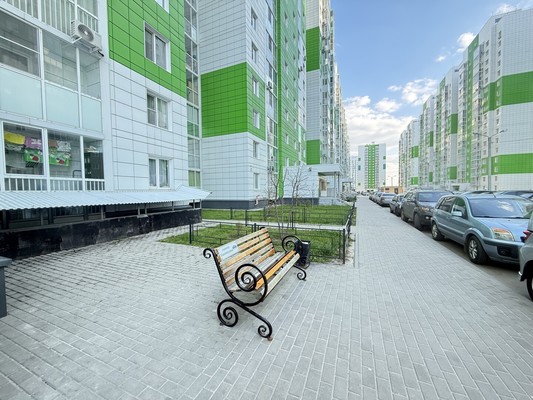 Продам однокомнатную (1-комн.) квартиру, Адмирала Чурсина ул, 8, Воронеж г