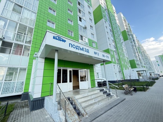 Продам однокомнатную (1-комн.) квартиру, Адмирала Чурсина ул, 8, Воронеж г