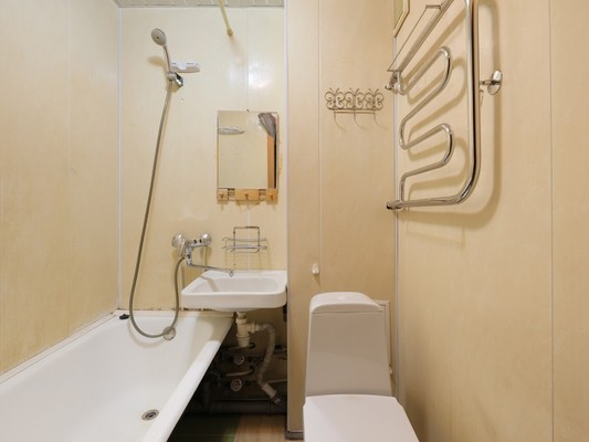 Продам трехкомнатную (3-комн.) квартиру, Подводника Кузьмина ул, 27А, Санкт-Петербург г