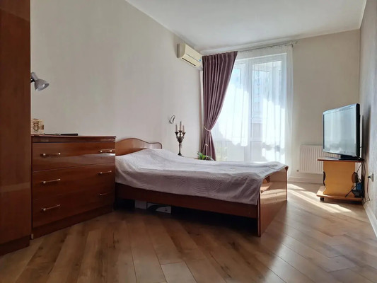 Продам двухкомнатную (2-комн.) квартиру, Владимирская ул, 150, Анапа г