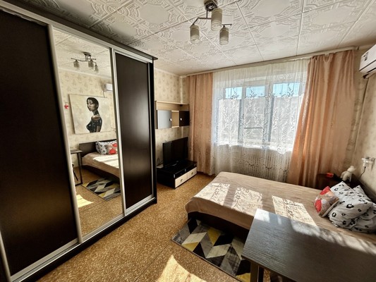 Продам комнату в 8-комн. квартире, Шишкова ул, 4а, Воронеж г