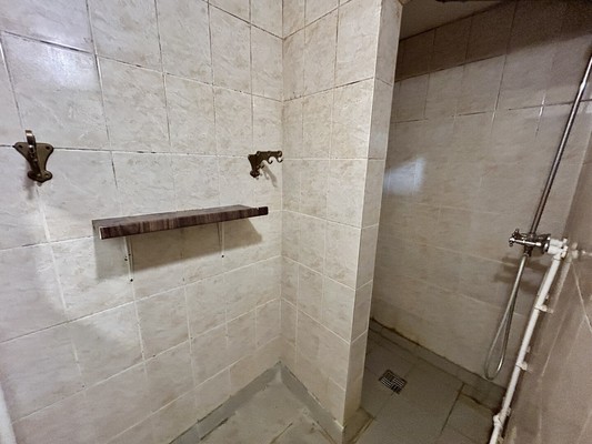 Продам комнату в 8-комн. квартире, Шишкова ул, 4а, Воронеж г
