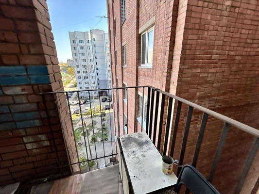 Продам комнату в 8-комн. квартире, Шишкова ул, 4а, Воронеж г