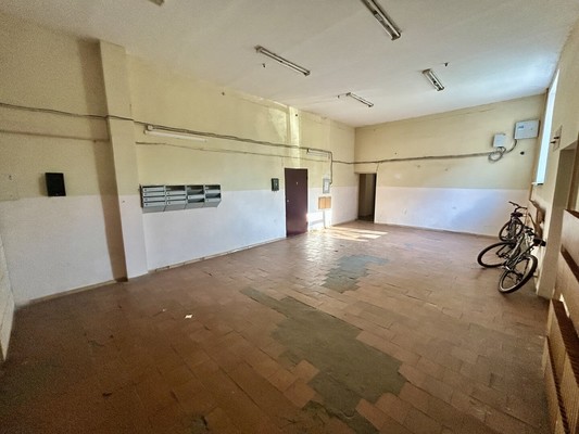 Продам комнату в 8-комн. квартире, Шишкова ул, 4а, Воронеж г