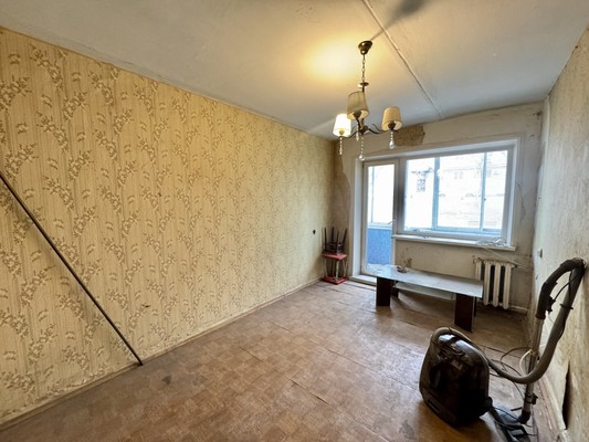Продам трехкомнатную (3-комн.) квартиру, Пограничная ул, 28, Находка г