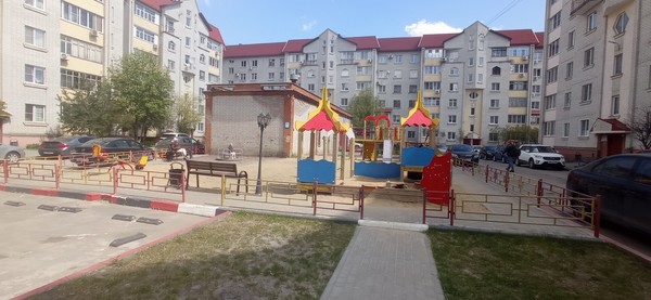Продам однокомнатную (1-комн.) квартиру, Ипподромная ул, 2кА, Воронеж г