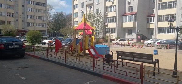 Продам однокомнатную (1-комн.) квартиру, Ипподромная ул, 2кА, Воронеж г