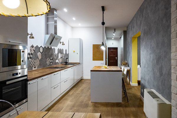 Продам трехкомнатную (3-комн.) квартиру, Московская ул, 57/1, Краснодар г