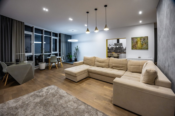 Продам трехкомнатную (3-комн.) квартиру, Московская ул, 57/1, Краснодар г