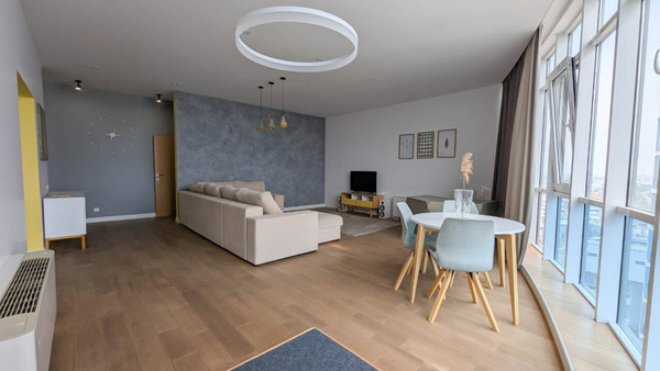Продам трехкомнатную (3-комн.) квартиру, Московская ул, 57/1, Краснодар г