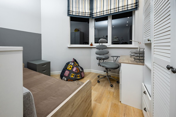 Продам трехкомнатную (3-комн.) квартиру, Московская ул, 57/1, Краснодар г