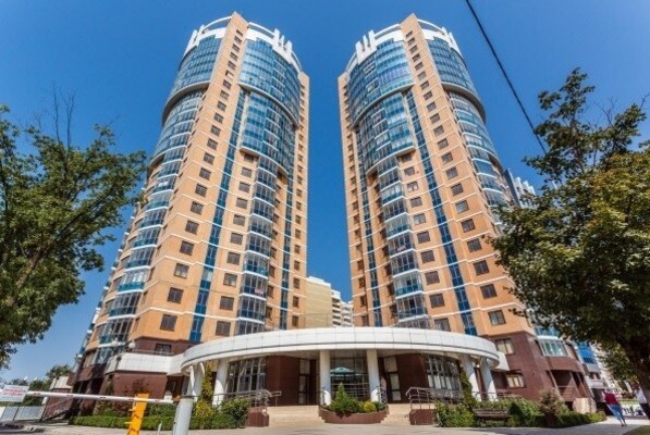 Продам трехкомнатную (3-комн.) квартиру, Московская ул, 57/1, Краснодар г