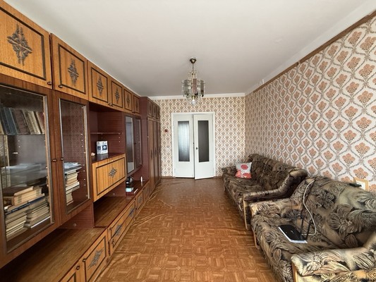 Продам трехкомнатную (3-комн.) квартиру, 1 Конной Армии ул, 86, Симферополь г