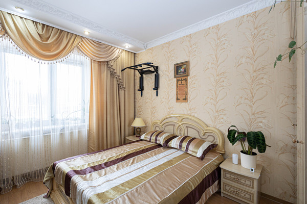 Продам трехкомнатную (3-комн.) квартиру, Красноармейская ул, 35, Ханты-Мансийск г