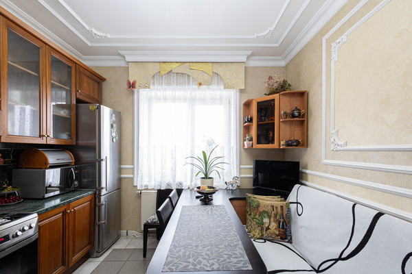Продам трехкомнатную (3-комн.) квартиру, Красноармейская ул, 35, Ханты-Мансийск г
