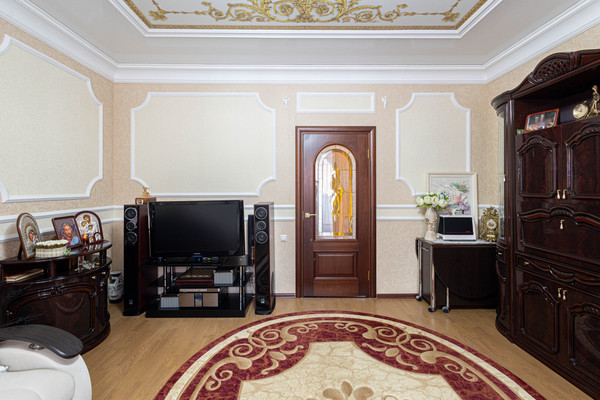 Продам трехкомнатную (3-комн.) квартиру, Красноармейская ул, 35, Ханты-Мансийск г