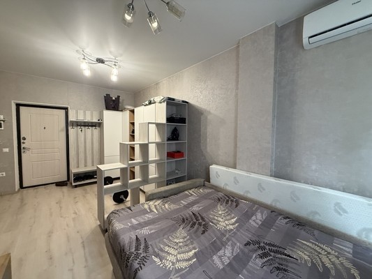 Продам однокомнатную (1-комн.) квартиру, Трубаченко ул, 12б, Симферополь г