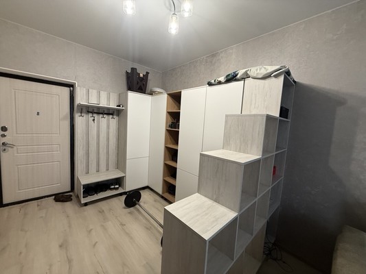Продам однокомнатную (1-комн.) квартиру, Трубаченко ул, 12б, Симферополь г