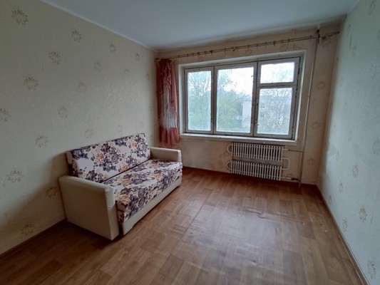 Продам комнату в 5-комн. квартире, Александра Корсунова пр-кт, 36к4, Великий Новгород г