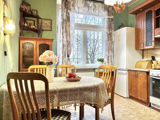 Продам трехкомнатную (3-комн.) квартиру, Седова ул, 63, Санкт-Петербург г