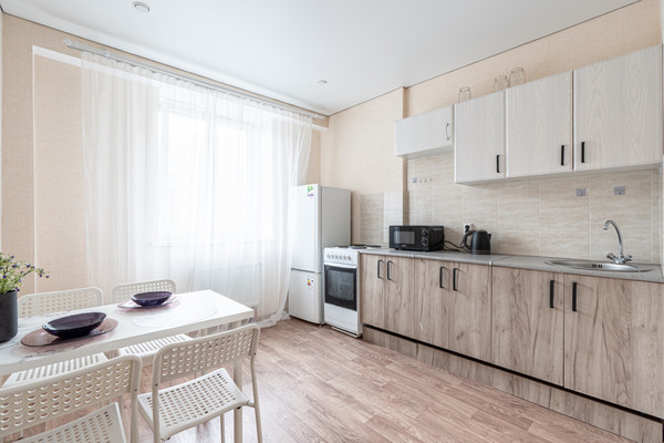 Продам двухкомнатную (2-комн.) квартиру, Победы пр-кт, 139к1, Казань г