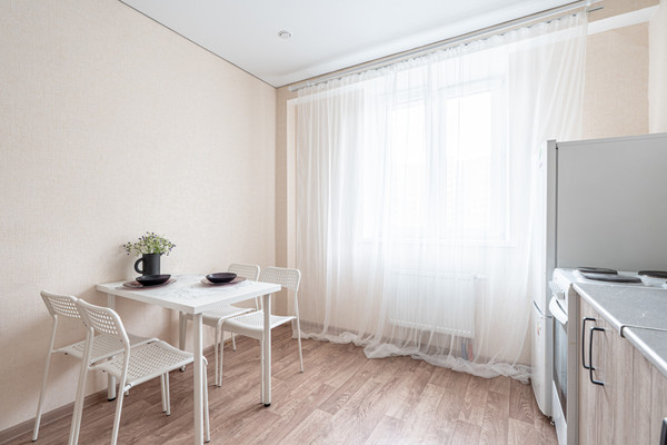 Продам двухкомнатную (2-комн.) квартиру, Победы пр-кт, 139к1, Казань г