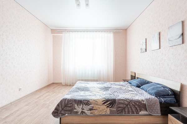 Продам двухкомнатную (2-комн.) квартиру, Победы пр-кт, 139к1, Казань г