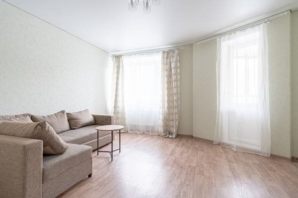Продам двухкомнатную (2-комн.) квартиру, Победы пр-кт, 139к1, Казань г