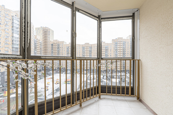 Продам двухкомнатную (2-комн.) квартиру, Победы пр-кт, 139к1, Казань г
