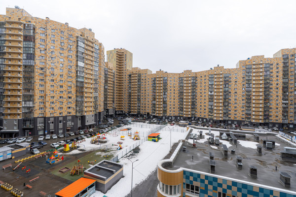 Продам двухкомнатную (2-комн.) квартиру, Победы пр-кт, 139к1, Казань г