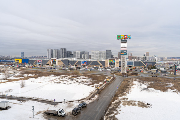 Продам двухкомнатную (2-комн.) квартиру, Победы пр-кт, 139к1, Казань г