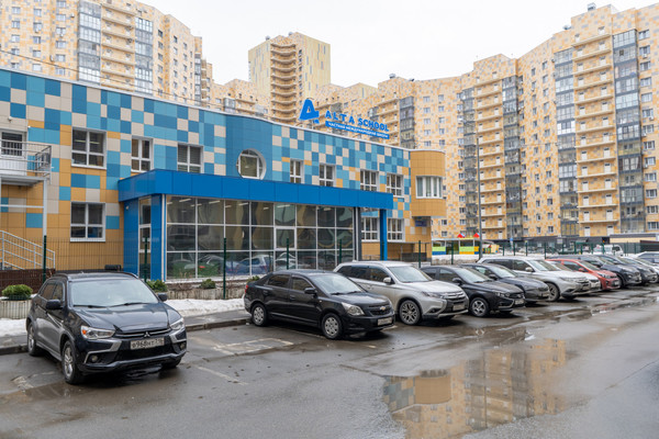Продам двухкомнатную (2-комн.) квартиру, Победы пр-кт, 139к1, Казань г