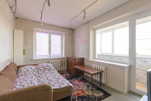 Продам трехкомнатную (3-комн.) квартиру, Днепропетровская ул, 48Б, Ростов-на-Дону г