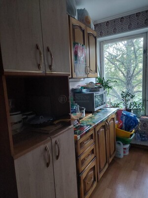 Продам комнату в 3-комн. квартире, Северный б-р, 19Б, Москва г