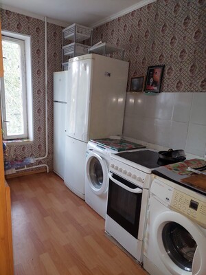Продам комнату в 3-комн. квартире, Северный б-р, 19Б, Москва г