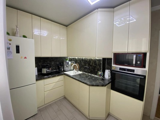 Продам трехкомнатную (3-комн.) квартиру, Магнитогорская ул, 1в126, Ростов-на-Дону г