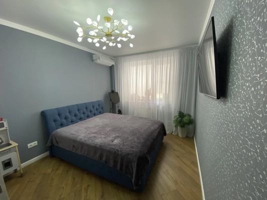 Продам трехкомнатную (3-комн.) квартиру, Магнитогорская ул, 1в126, Ростов-на-Дону г
