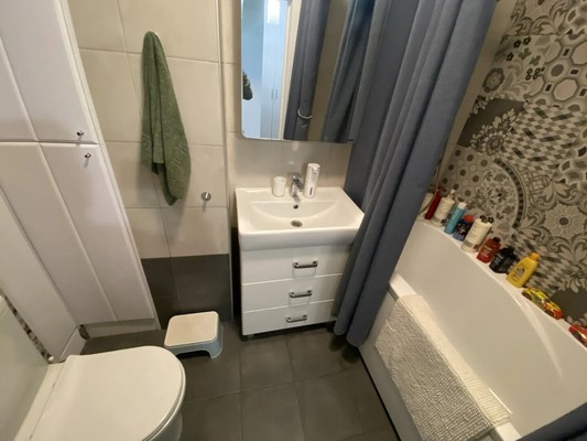 Продам трехкомнатную (3-комн.) квартиру, Магнитогорская ул, 1в126, Ростов-на-Дону г