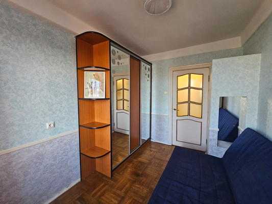Сдам трехкомнатную (3-комн.) квартиру, Королёва пр-кт, 31к1, Санкт-Петербург г