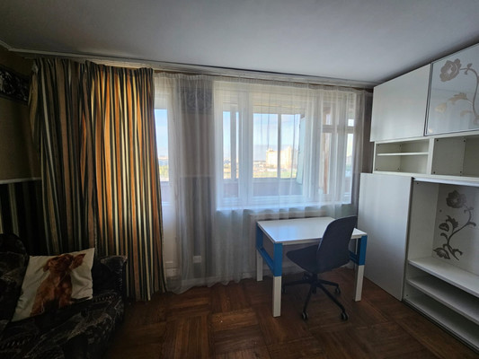 Сдам трехкомнатную (3-комн.) квартиру, Королёва пр-кт, 31к1, Санкт-Петербург г