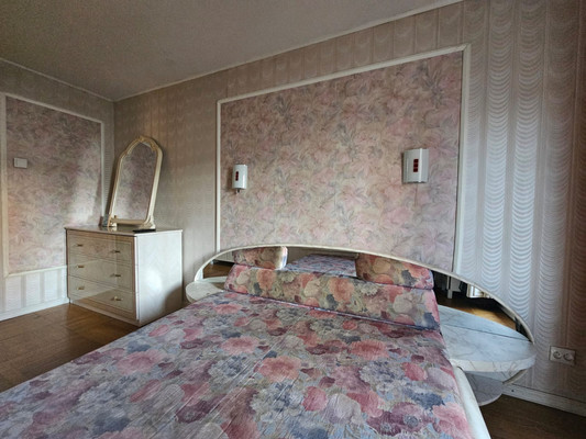 Сдам трехкомнатную (3-комн.) квартиру, Королёва пр-кт, 31к1, Санкт-Петербург г