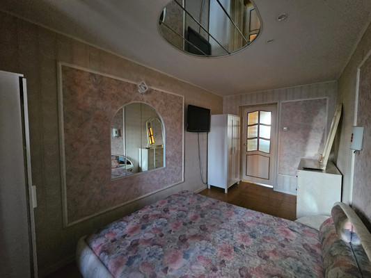 Сдам трехкомнатную (3-комн.) квартиру, Королёва пр-кт, 31к1, Санкт-Петербург г
