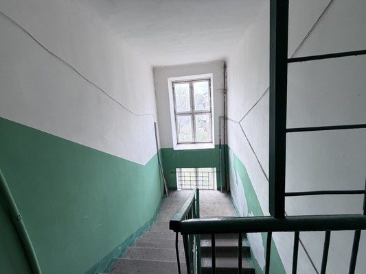 Продам двухкомнатную (2-комн.) квартиру, Железнодорожников ул, 6, Казань г