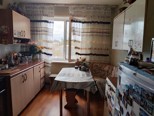 Продам трехкомнатную (3-комн.) квартиру, Баренца ул, 9, Нижний Новгород г